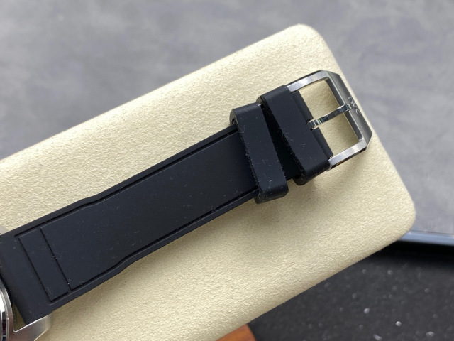 IWC Focus on big factory goods