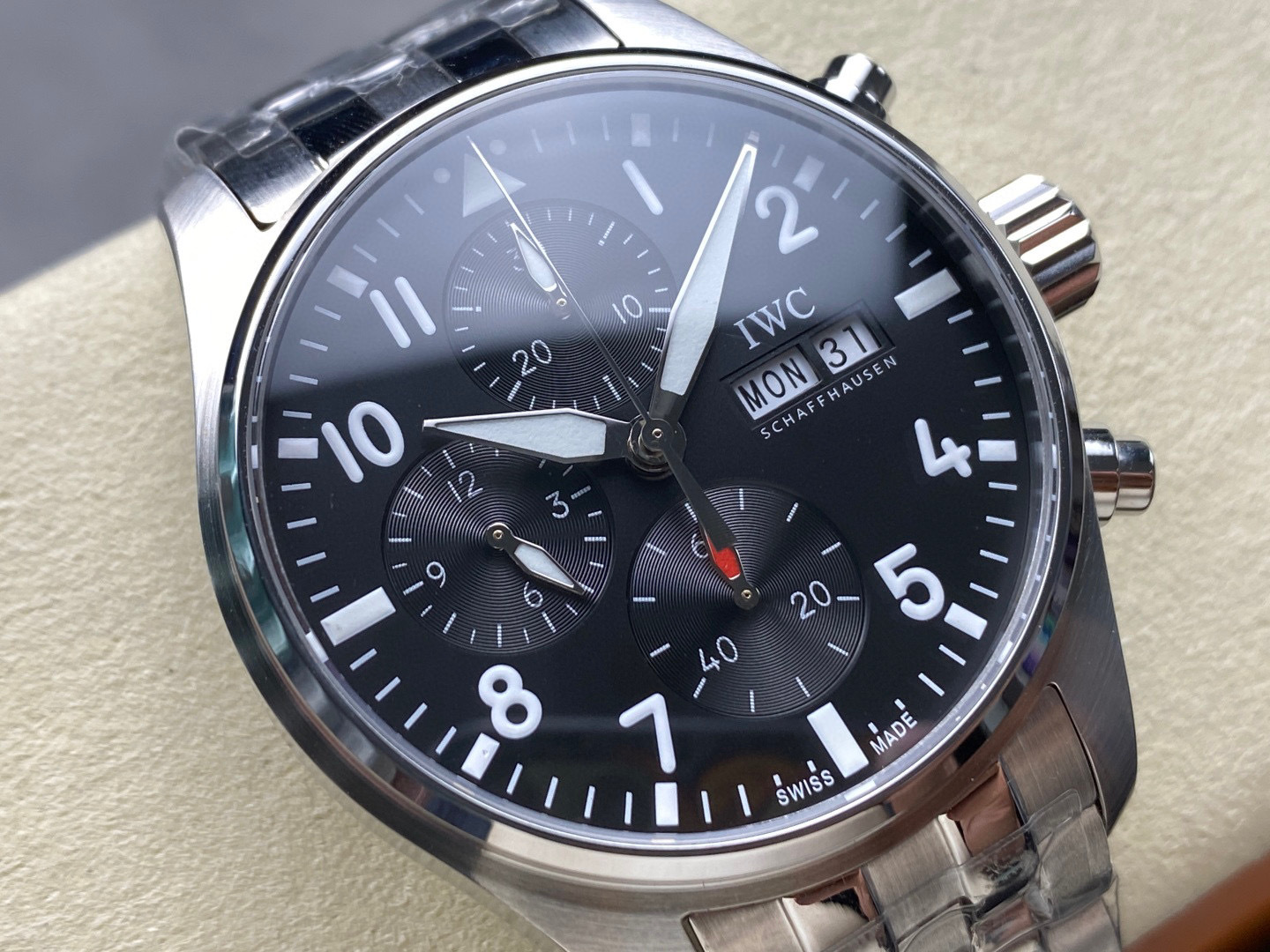 IWC Focus on big factory goods