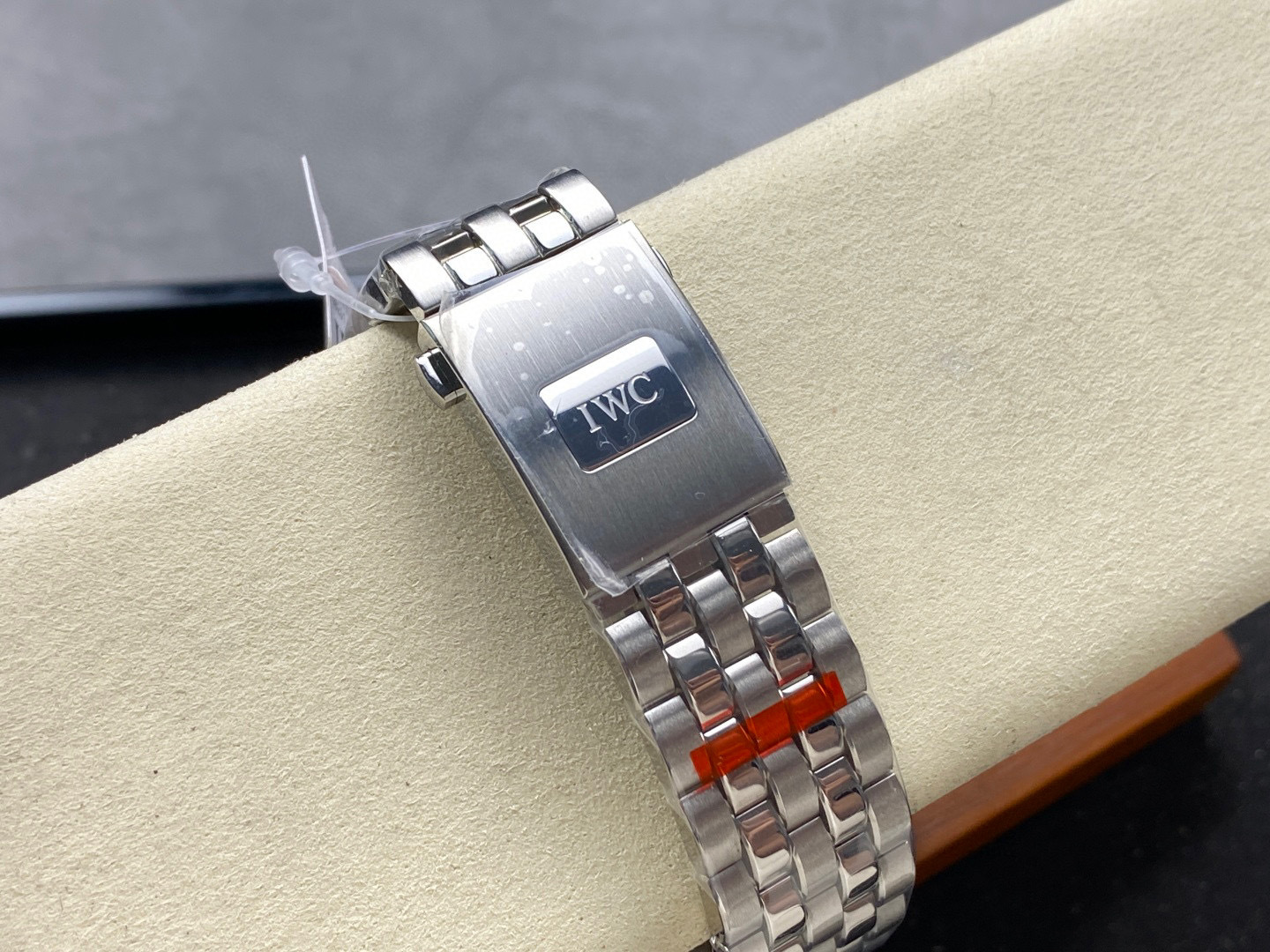 IWC Focus on big factory goods