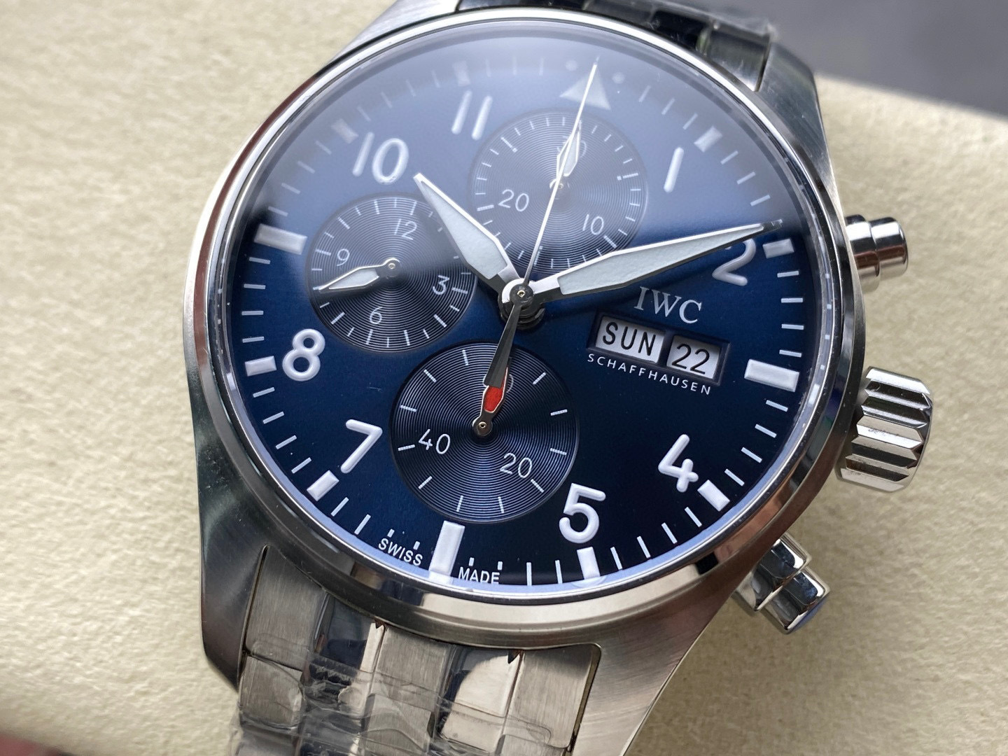IWC Focus on big factory goods