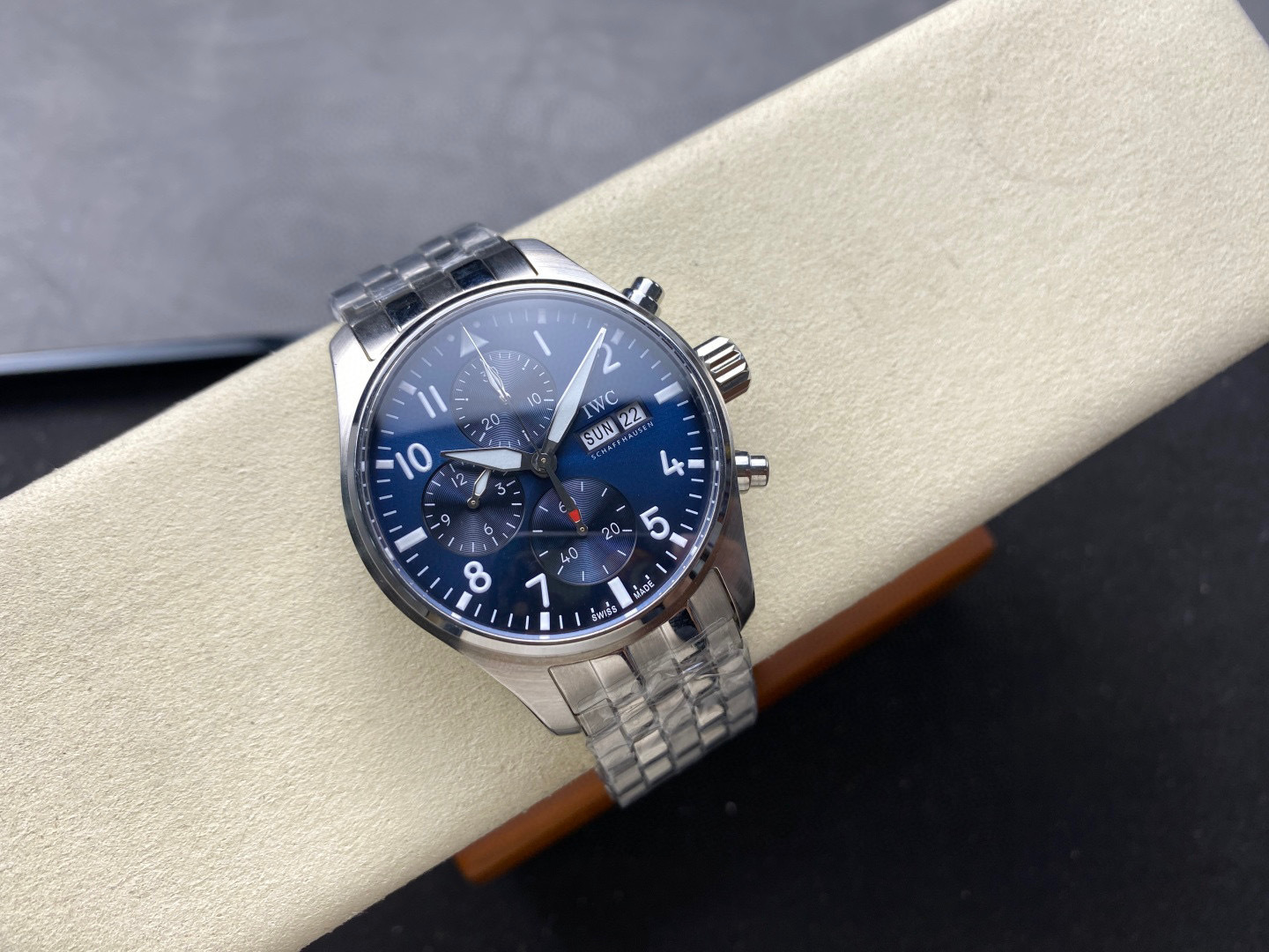 IWC Focus on big factory goods