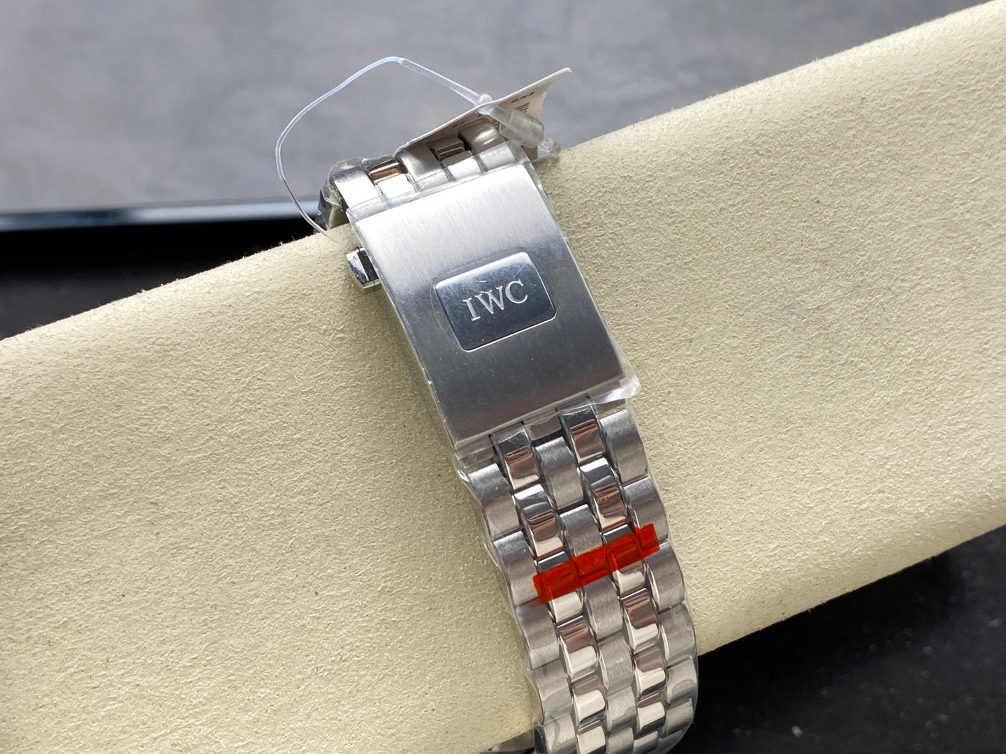 IWC Focus on big factory goods