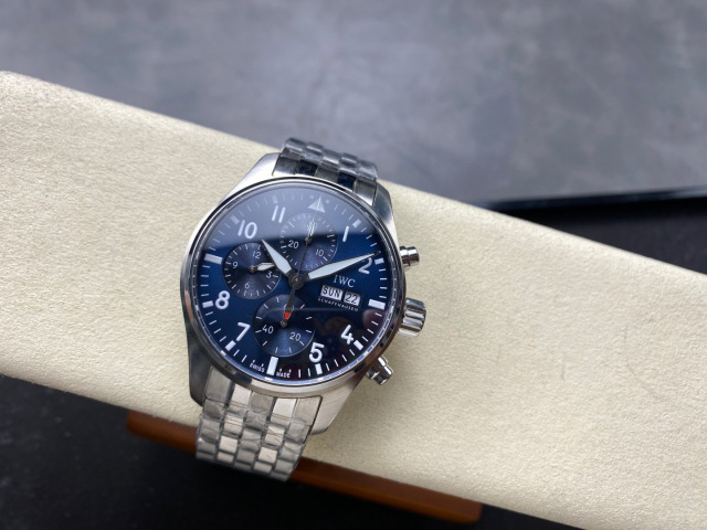 IWC Focus on big factory goods