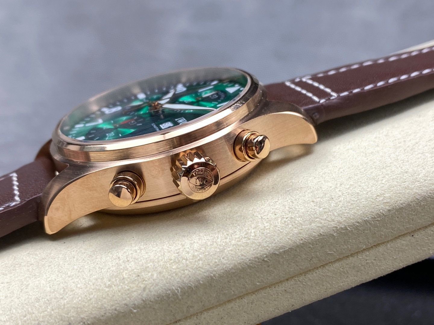 IWC Focus on big factory goods