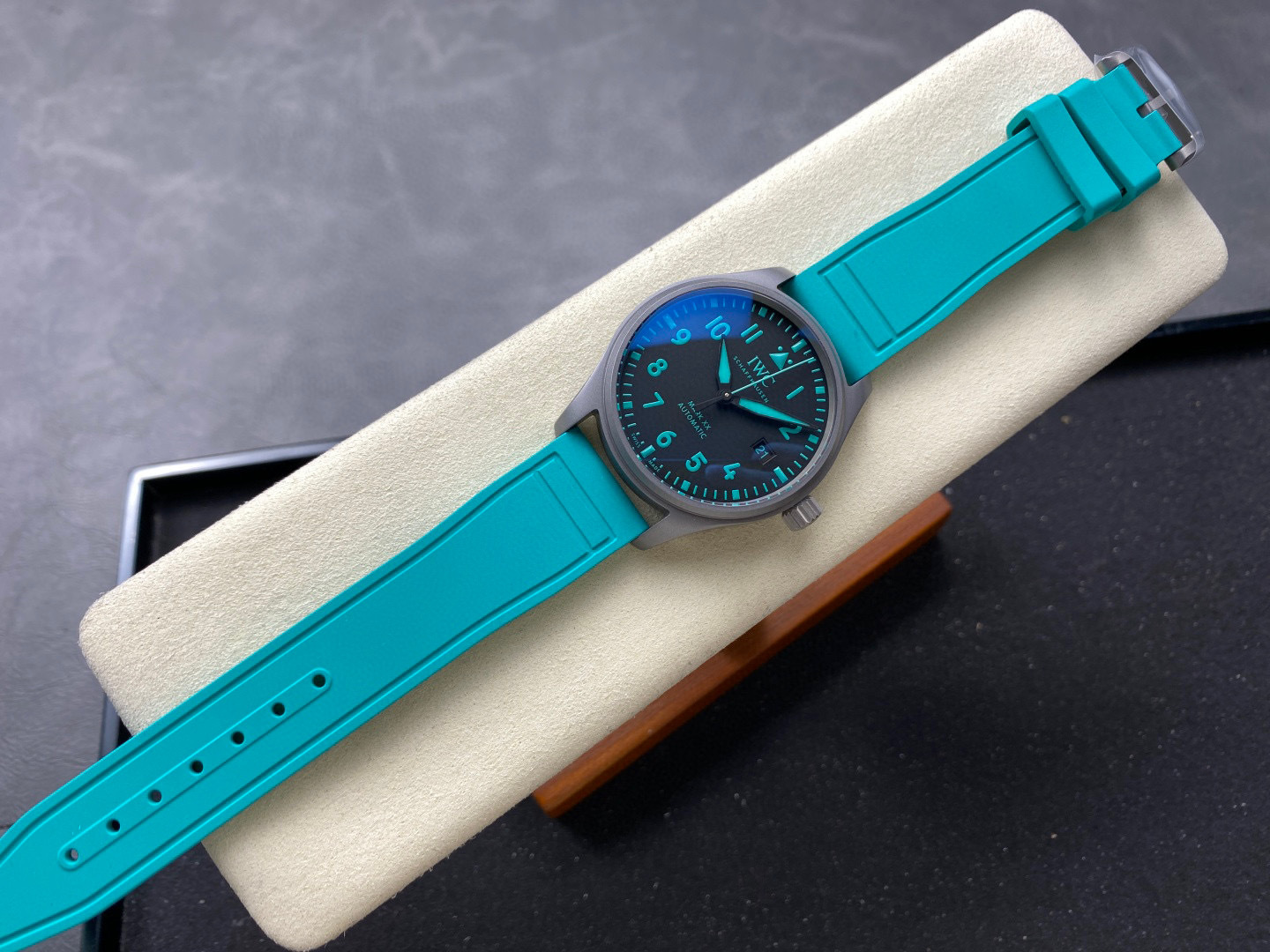 IWC Focus on big factory goods