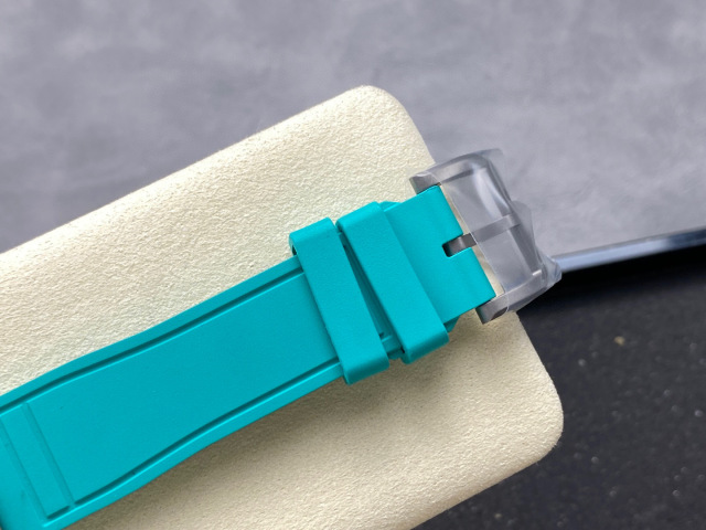 IWC Focus on big factory goods