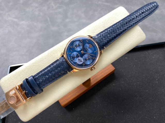 IWC Focus on big factory goods