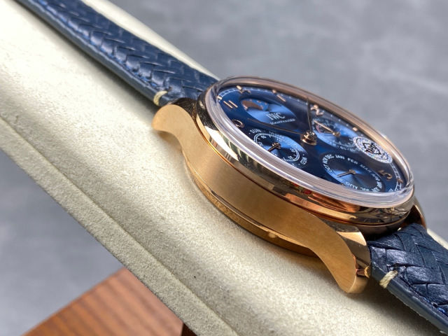 IWC Focus on big factory goods