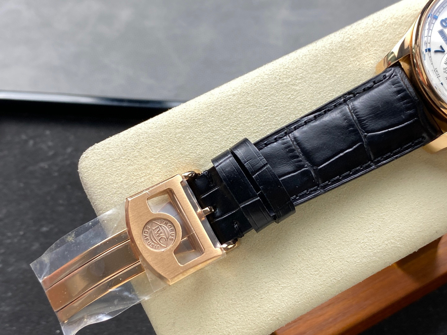 IWC Focus on big factory goods