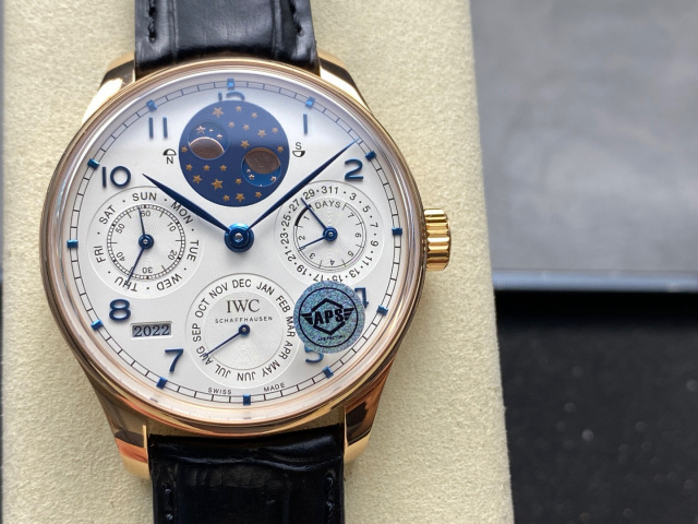 IWC Focus on big factory goods