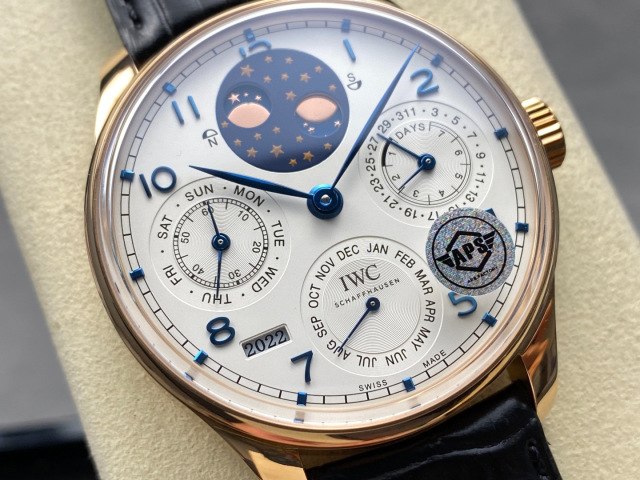 IWC Focus on big factory goods