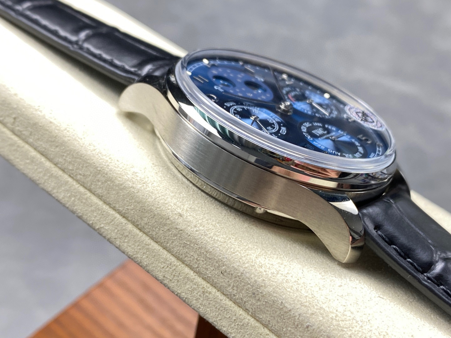 IWC Focus on big factory goods