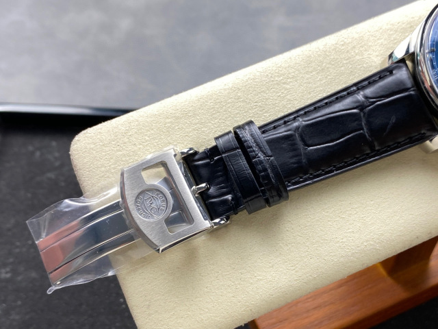 IWC Focus on big factory goods