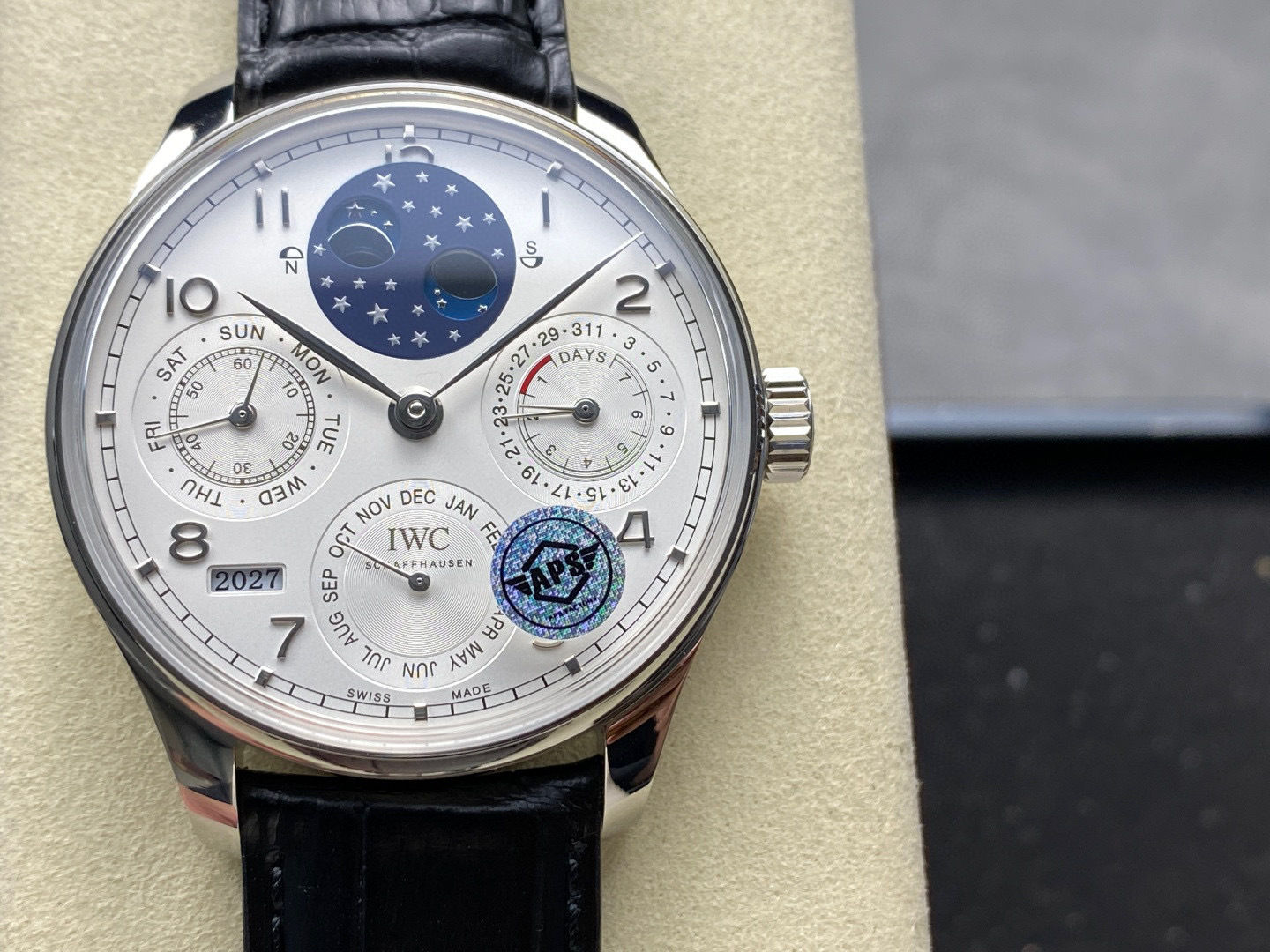 IWC Focus on big factory goods