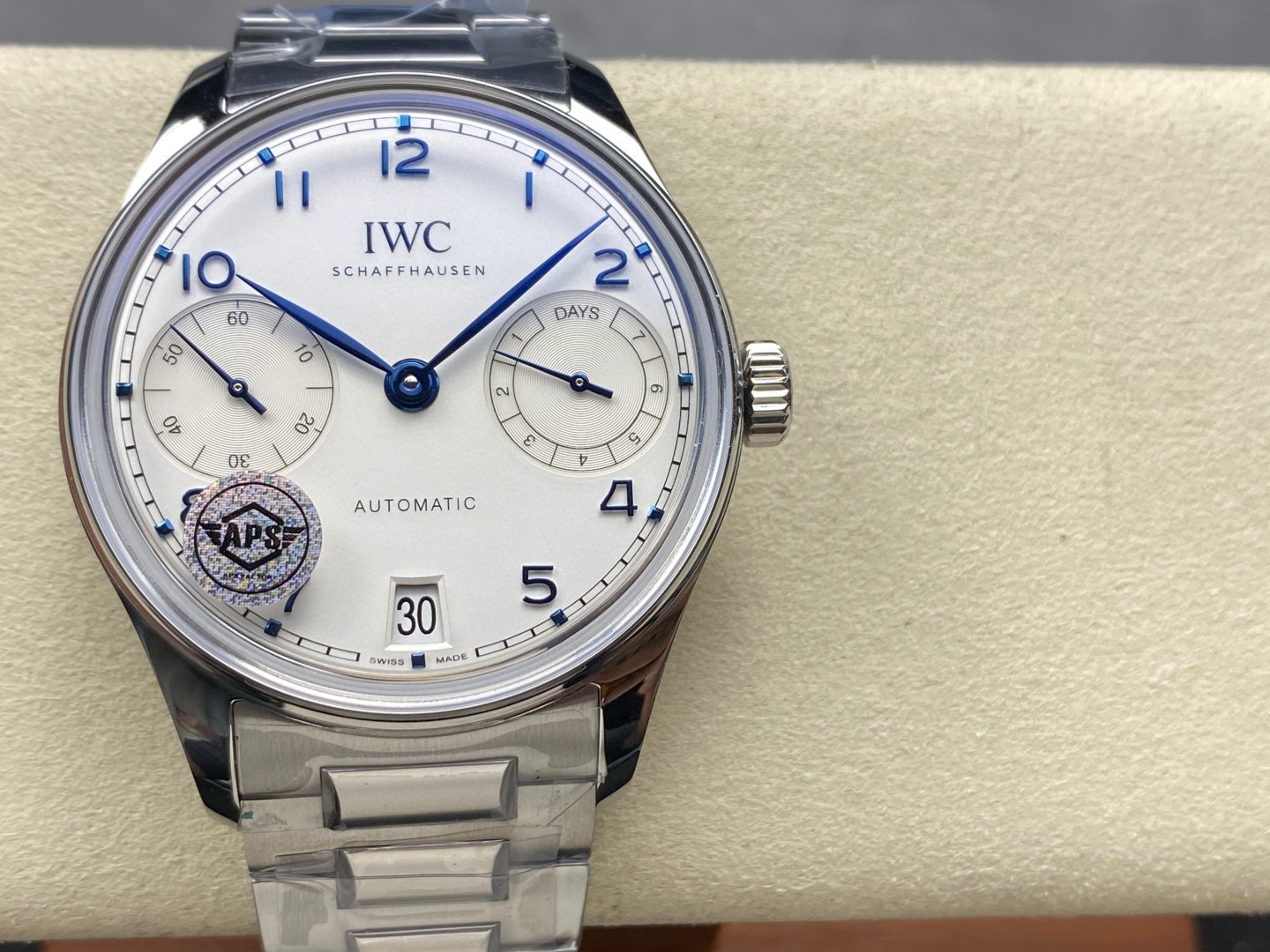 IWC Focus on big factory goods
