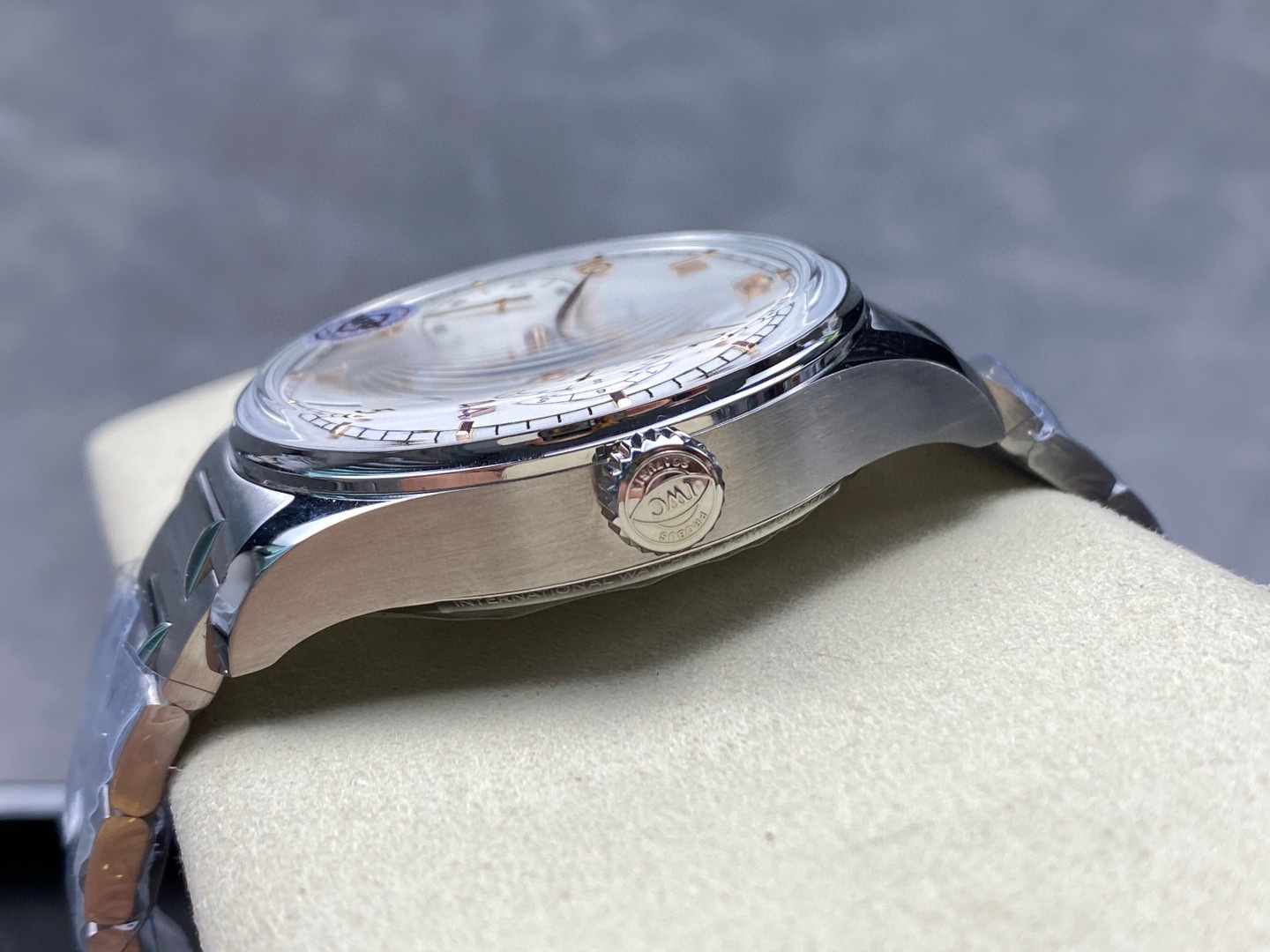 IWC Focus on big factory goods