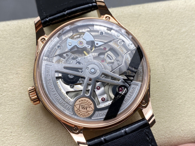IWC Focus on big factory goods