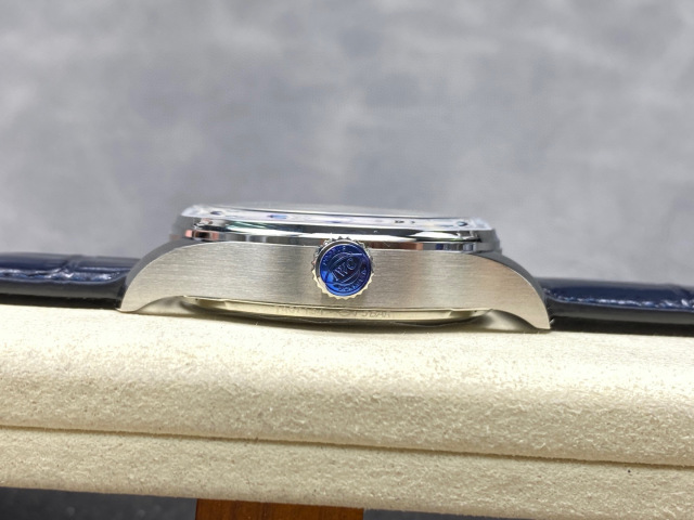 IWC Focus on big factory goods