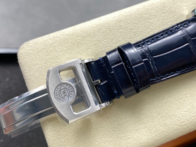 IWC Focus on big factory goods