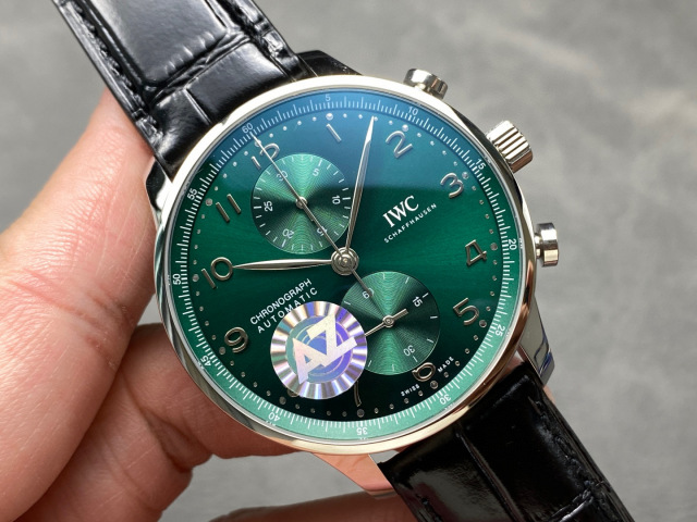 IWC Focus on big factory goods