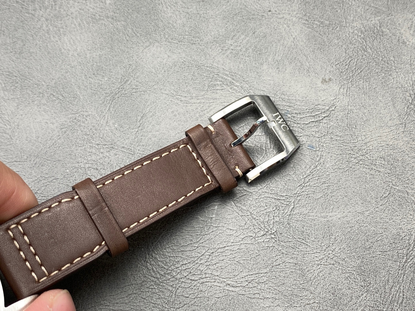 IWC Fokus pada barangan kilang besar