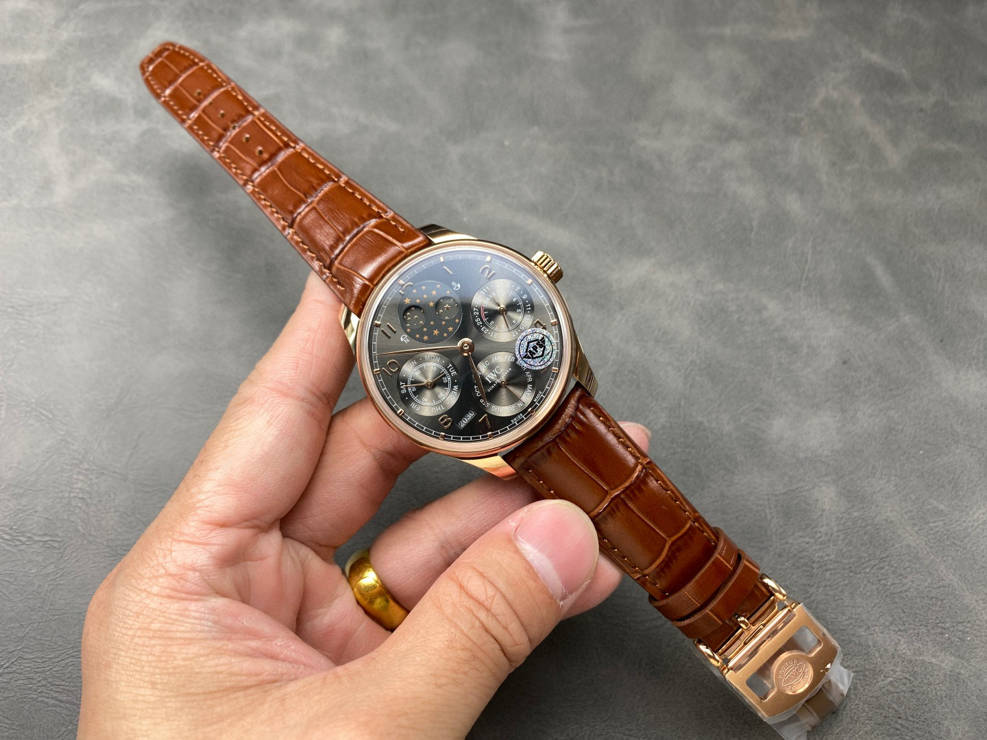 IWC Focus on big factory goods