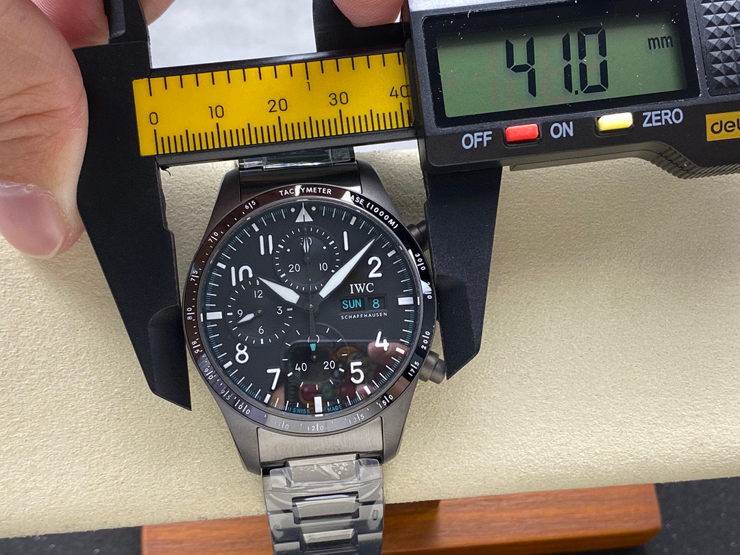 IWC Focus on big factory goods