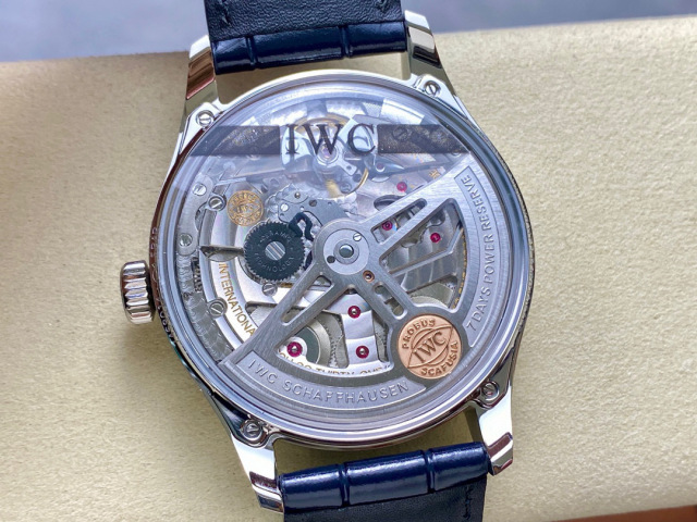 IWC Focus on big factory goods