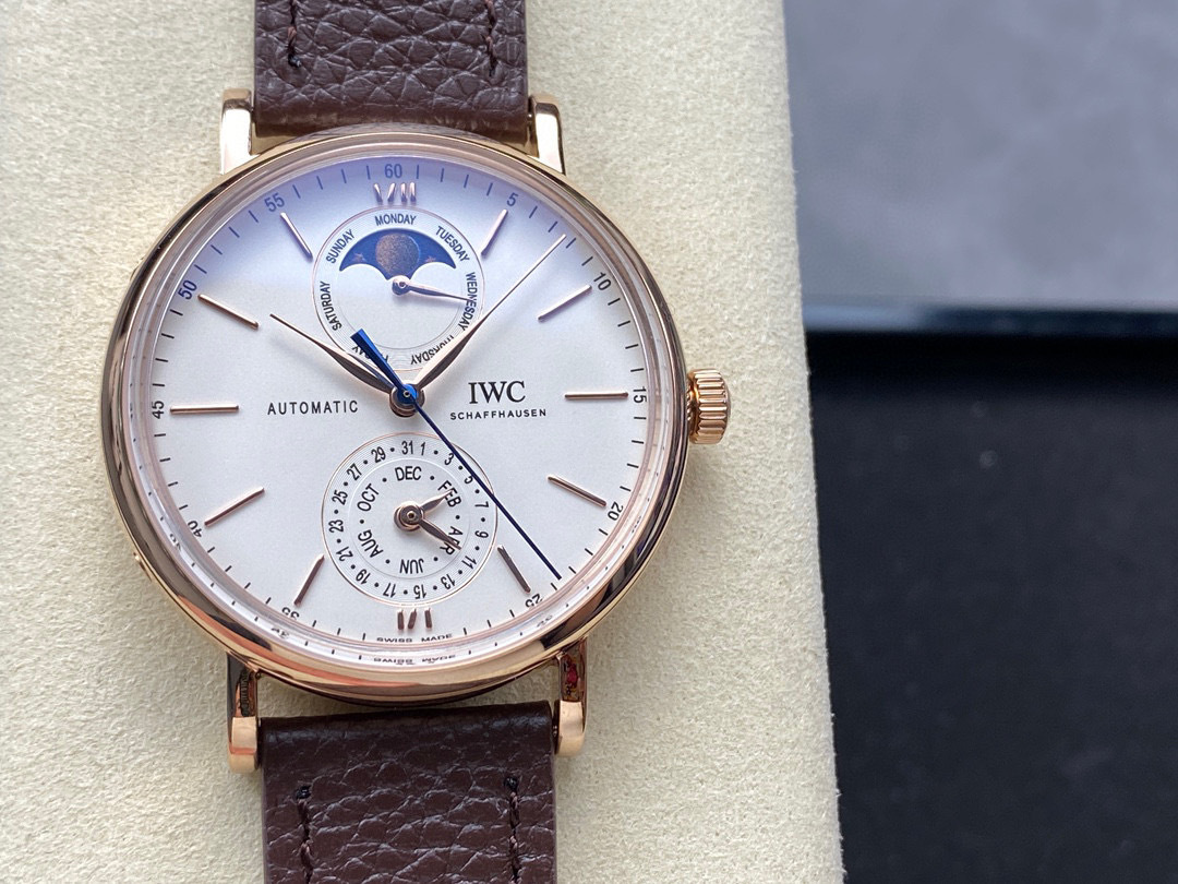 IWC Focus on big factory goods