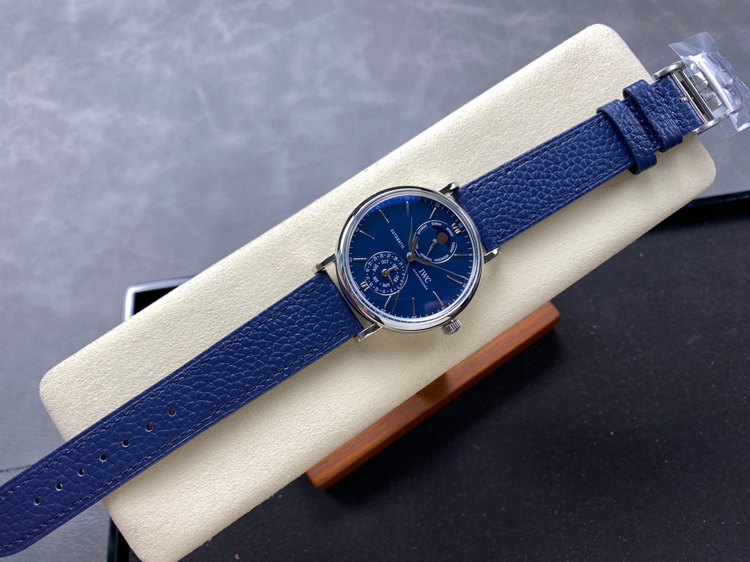 IWC Focus on big factory goods