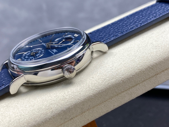 IWC Focus on big factory goods