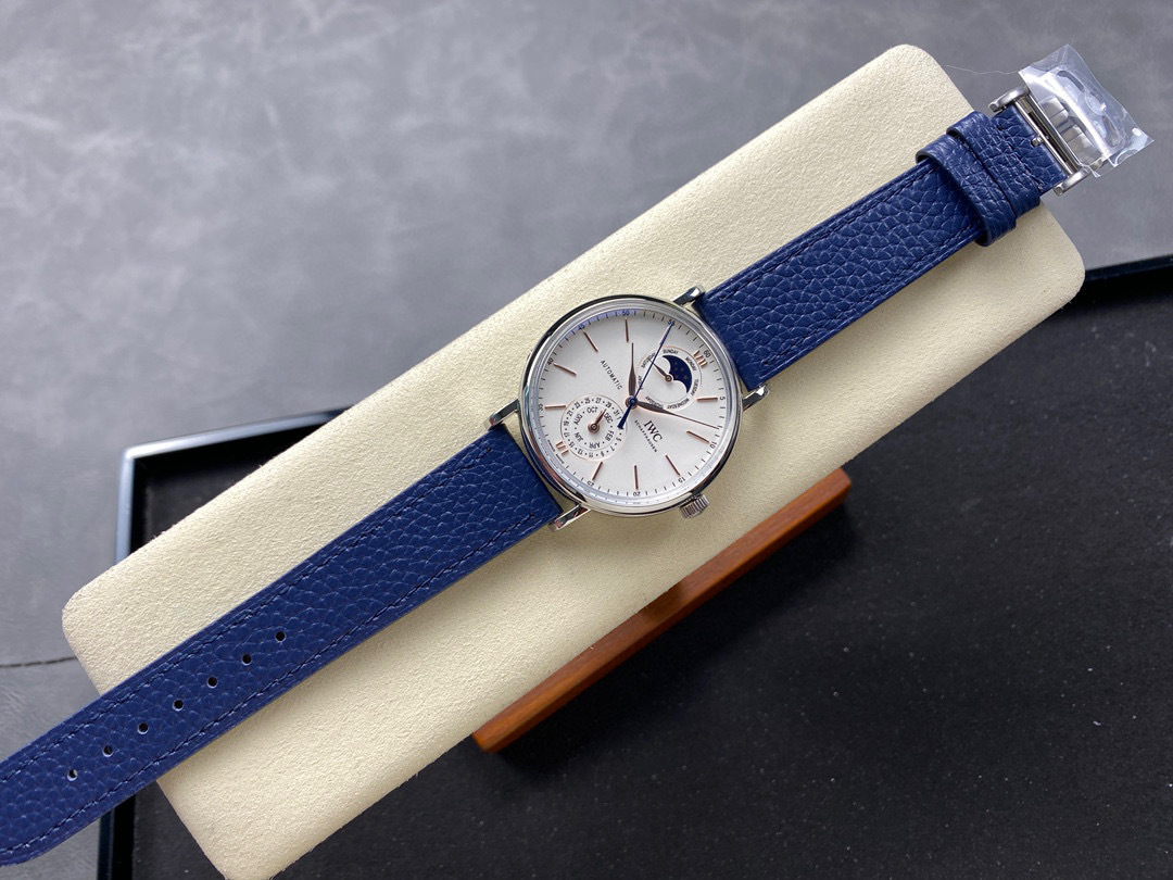 IWC Focus on big factory goods