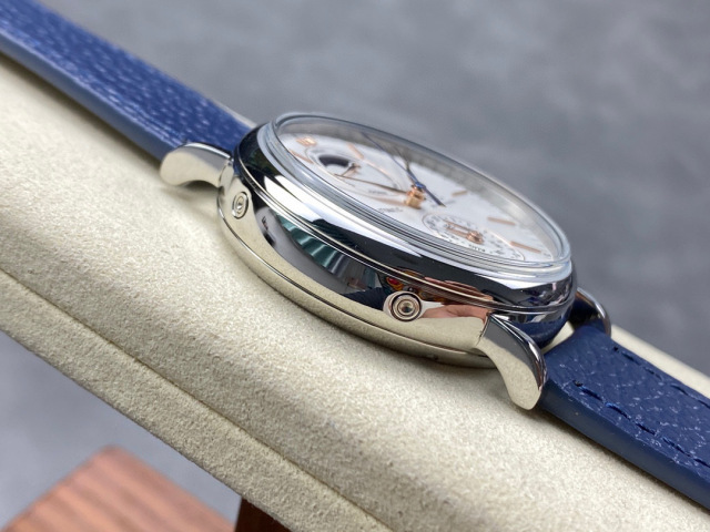 IWC Focus on big factory goods