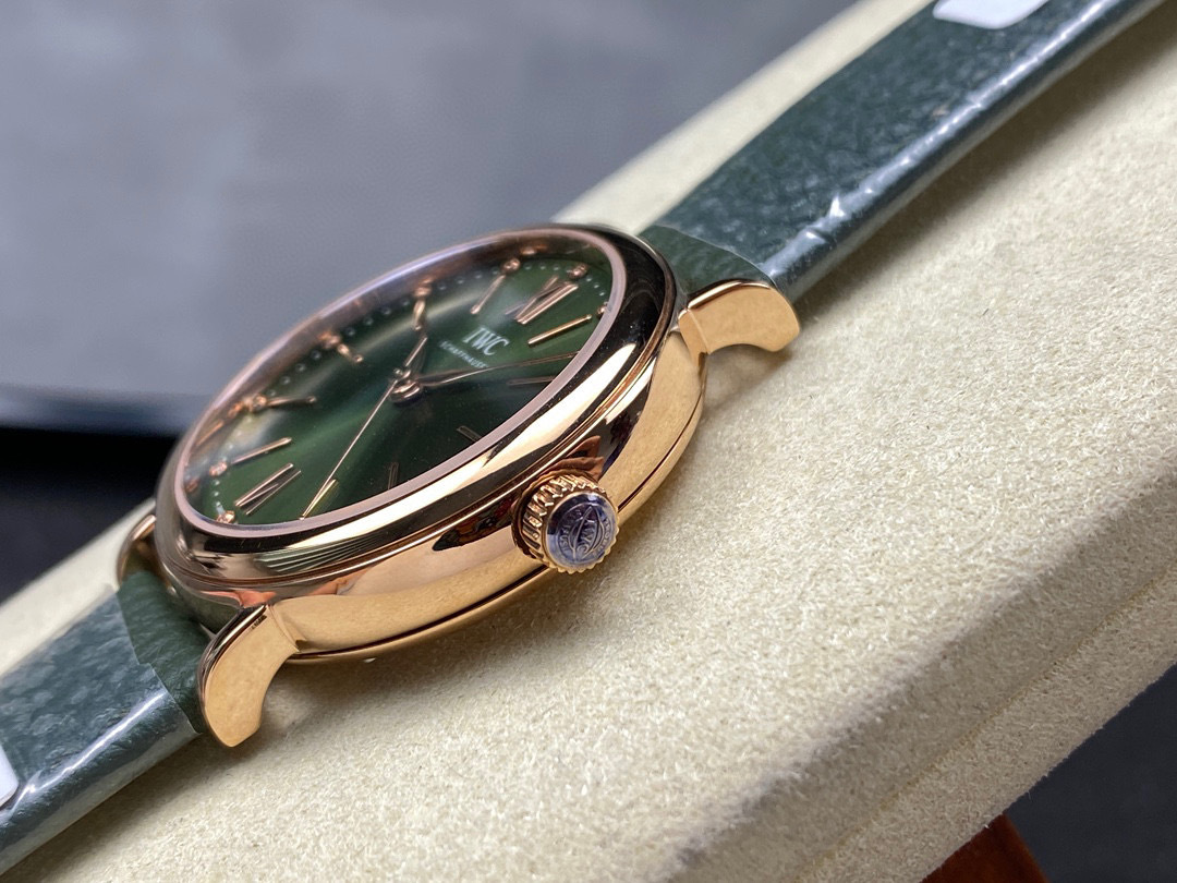 IWC Focus on big factory goods