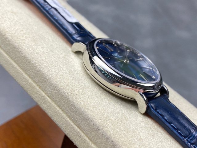 IWC Focus on big factory goods