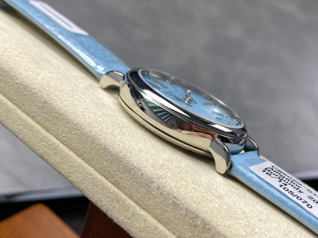 IWC Focus on big factory goods