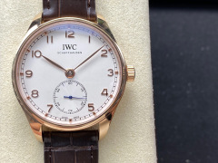 IWC Focus on big factory goods