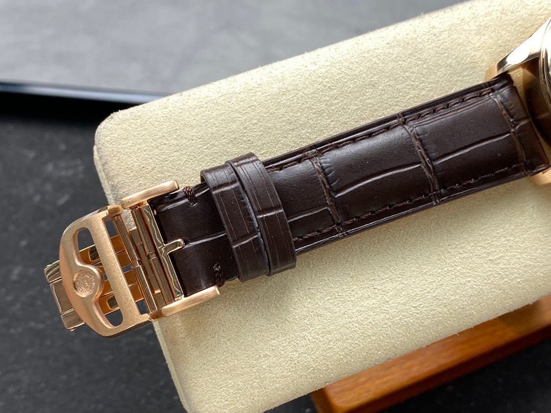 IWC Focus on big factory goods