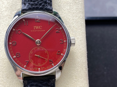 IWC Focus on big factory goods