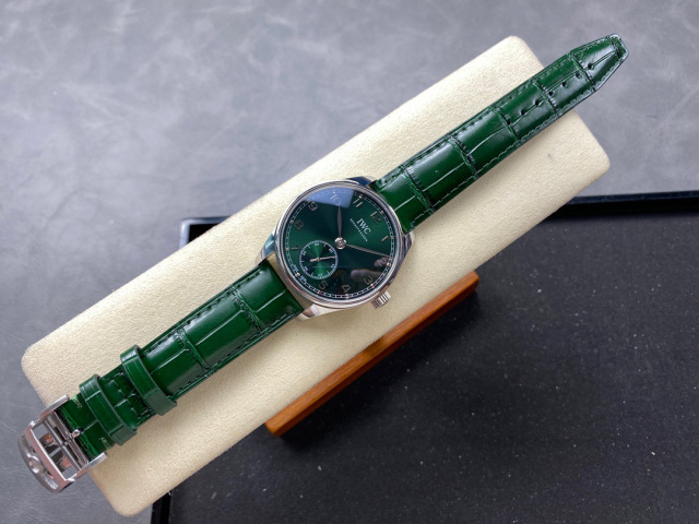 IWC Focus on big factory goods