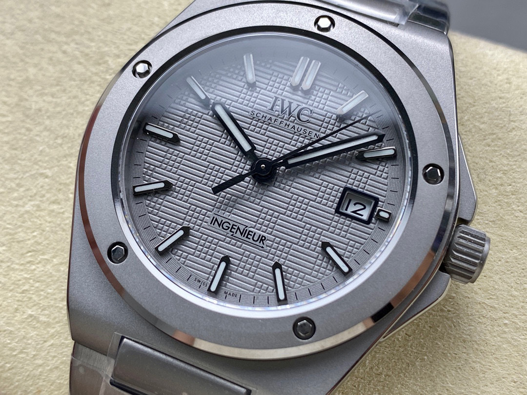 IWC Focus on big factory goods