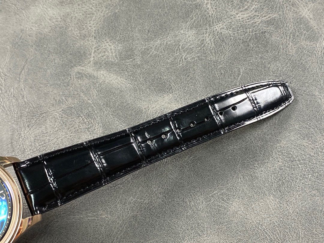 IWC Focus on big factory goods