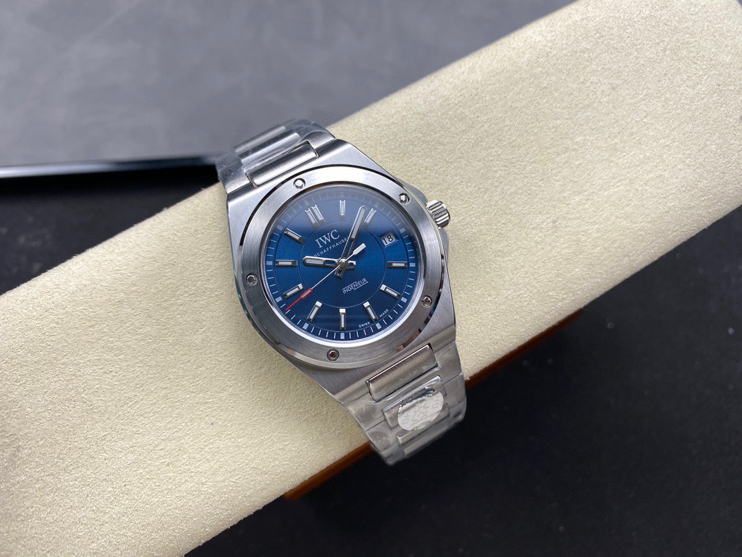 IWC Focus on big factory goods