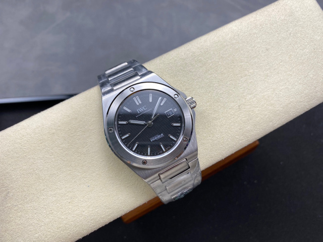 IWC Focus on big factory goods