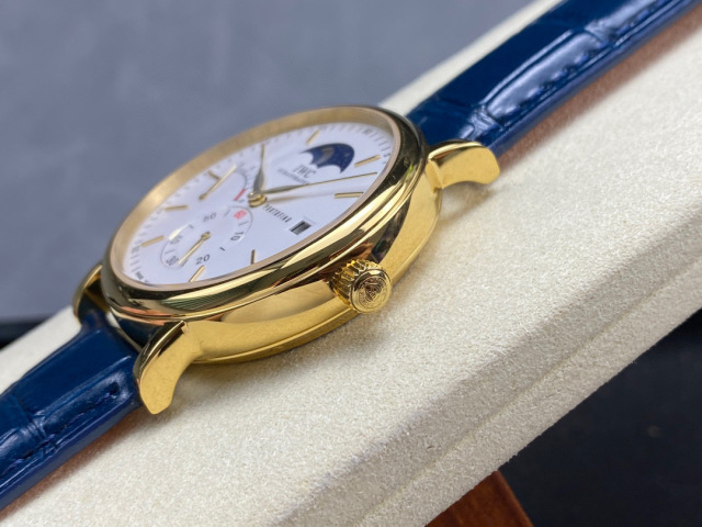 IWC Focus on big factory goods