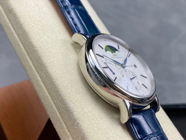 IWC Focus on big factory goods