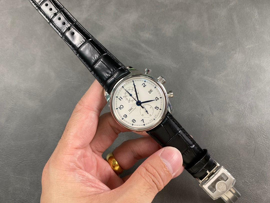 IWC Focus on big factory goods