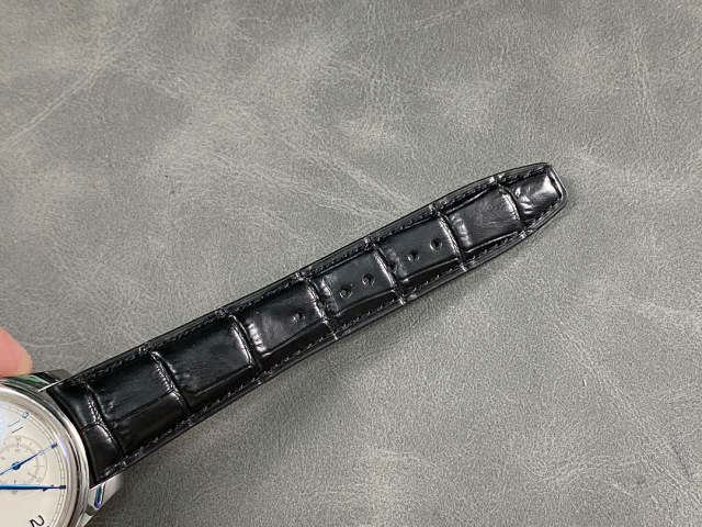 IWC Focus on big factory goods