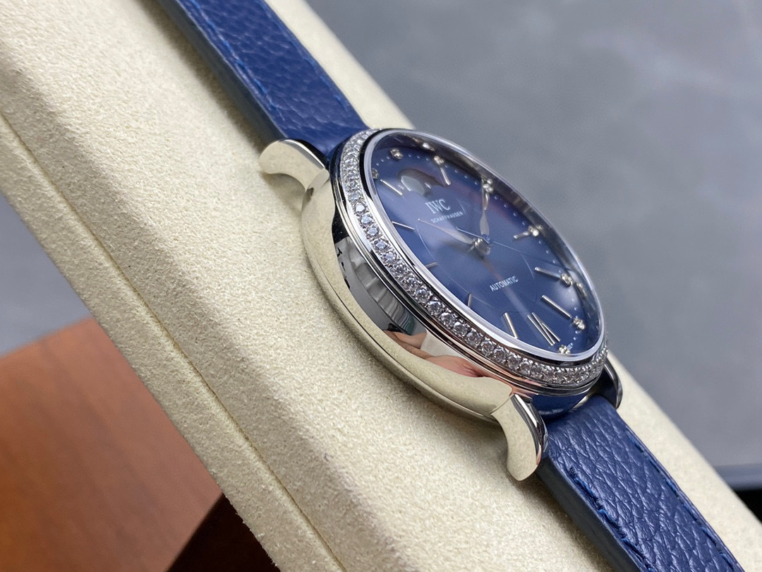 IWC Focus on big factory goods