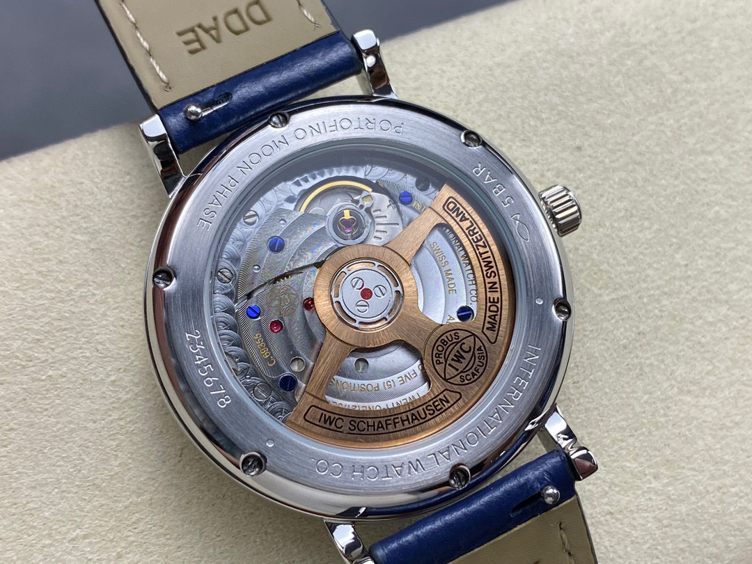 IWC Focus on big factory goods
